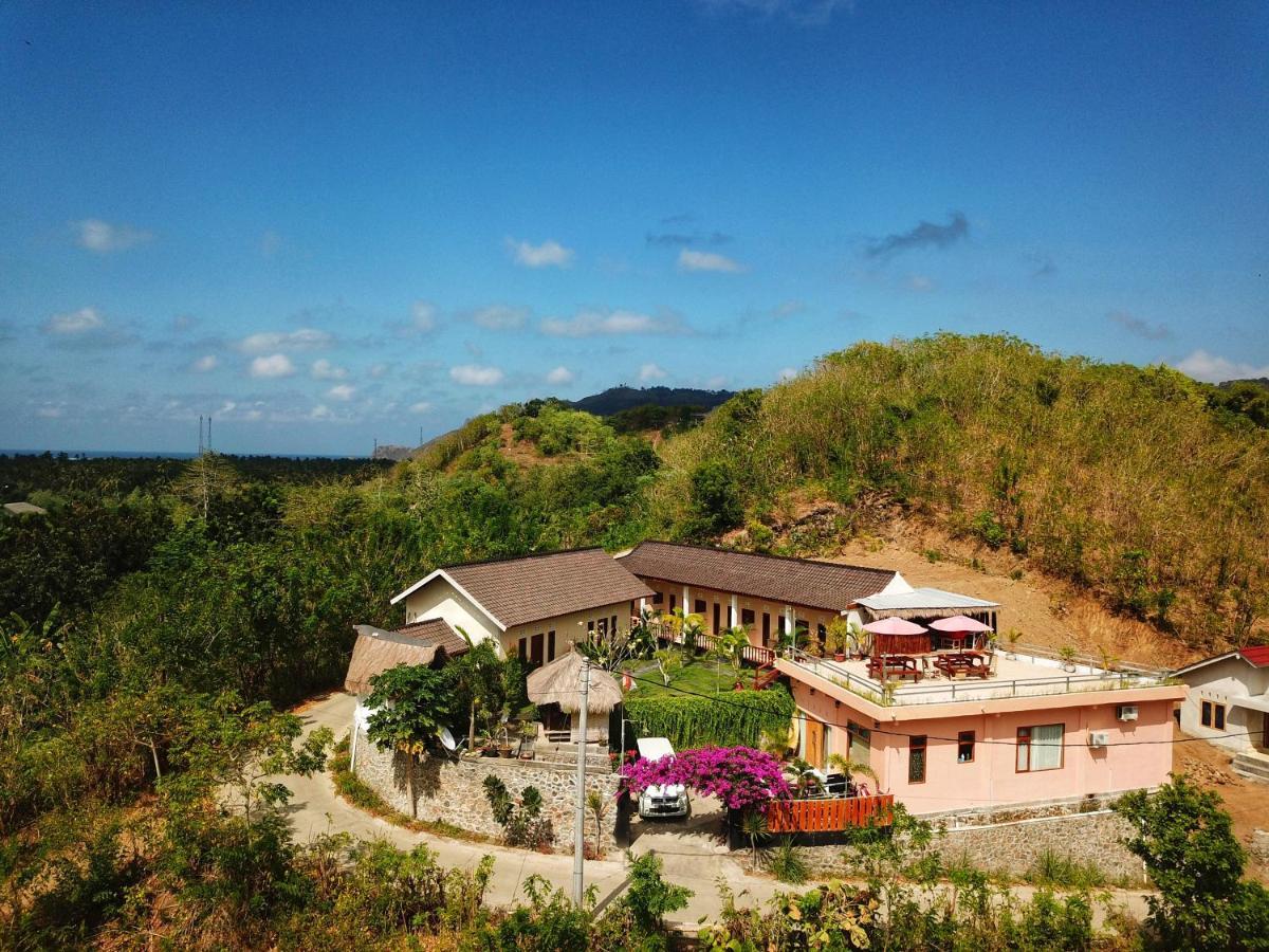 Surf Camp 79 Hotel Kuta  ภายนอก รูปภาพ