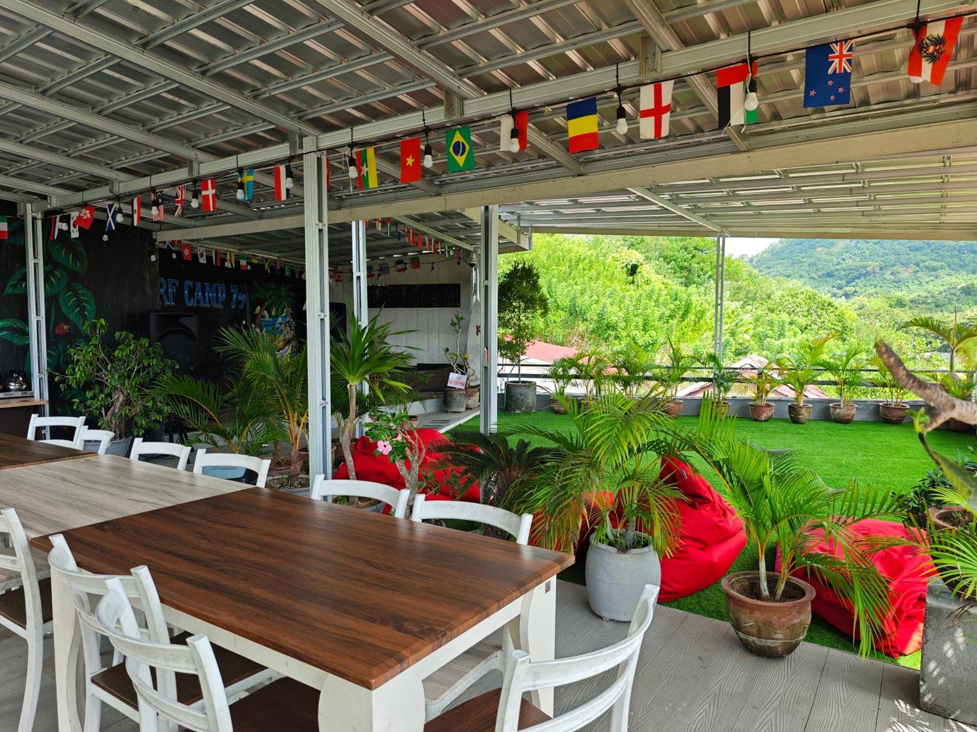 Surf Camp 79 Hotel Kuta  ภายนอก รูปภาพ