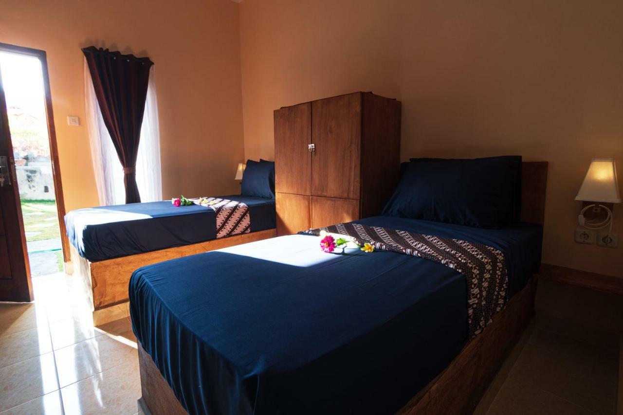 Surf Camp 79 Hotel Kuta  ภายนอก รูปภาพ