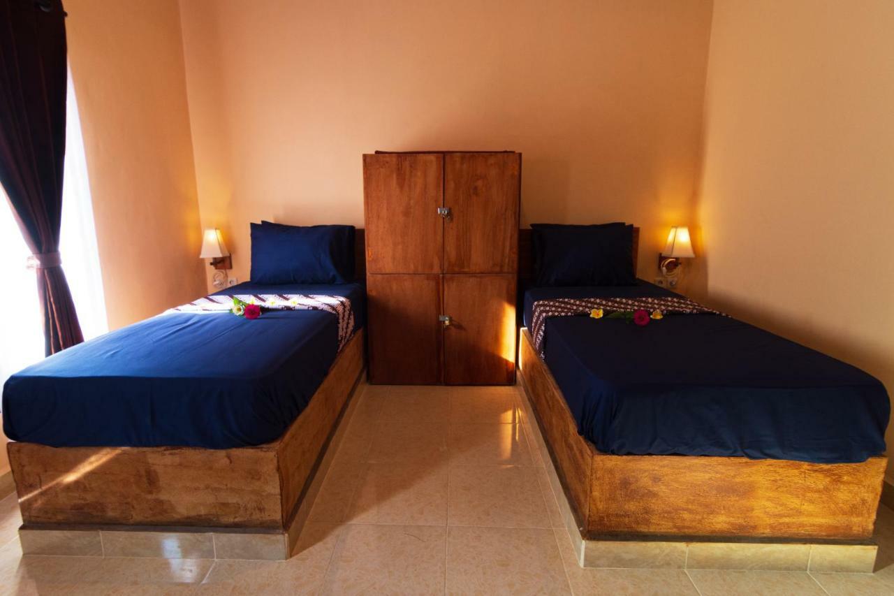 Surf Camp 79 Hotel Kuta  ภายนอก รูปภาพ